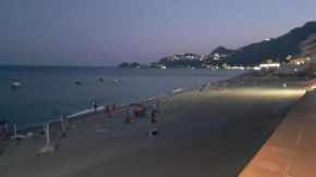Casa fronte mare Letojanni-Taormina